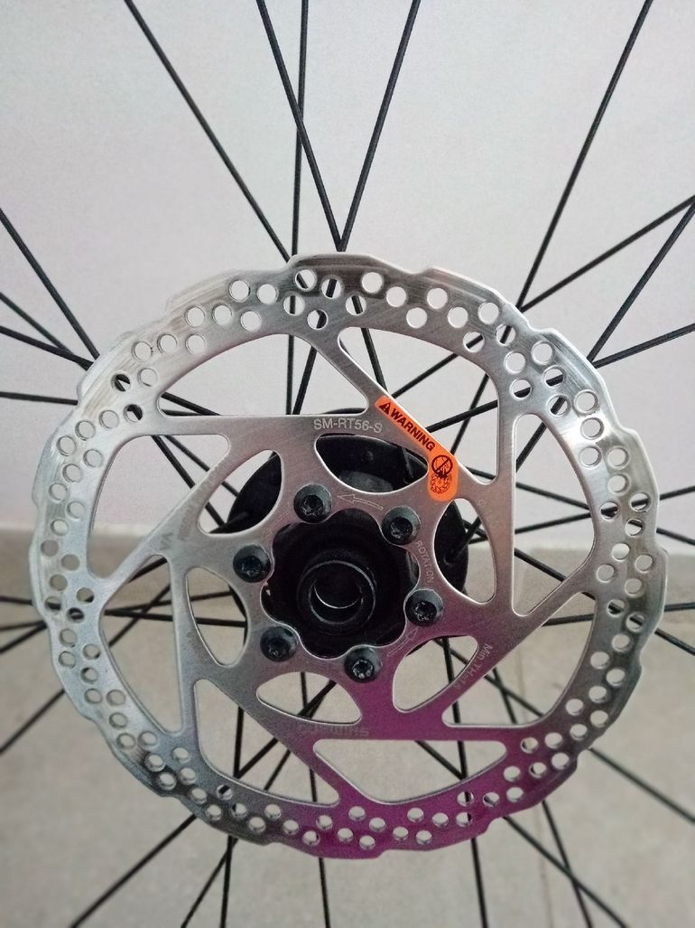 Used Devox 35mm de perfil con neumaticos Bontrager R2 32mm 2023 bike — image 3 of 6