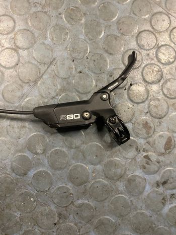 Used Sram db8 eine saison gefahren haben neue bremsbelägen bekommen 2022 bike — image 2 of 7
