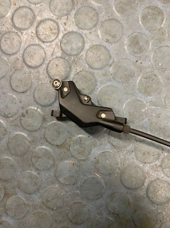 Used Sram db8 eine saison gefahren haben neue bremsbelägen bekommen 2022 bike — image 6 of 7