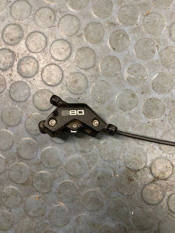 Used Sram db8 eine saison gefahren haben neue bremsbelägen bekommen 2022 bike — image 4 of 7