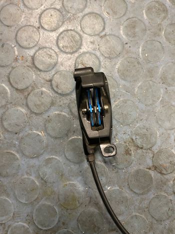 Used Sram db8 eine saison gefahren haben neue bremsbelägen bekommen 2022 bike — image 7 of 7