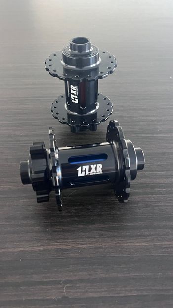 Used HXR Components NEUF Moyeux avant  Non boost 2020 bike — image 6 of 7