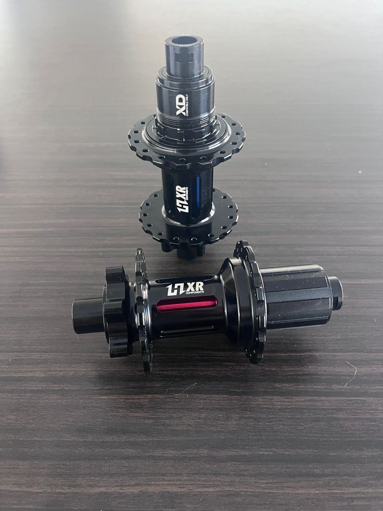 Used HXR Components Moyeux arrière  non boost neuf 2019 bike — image 1 of 7