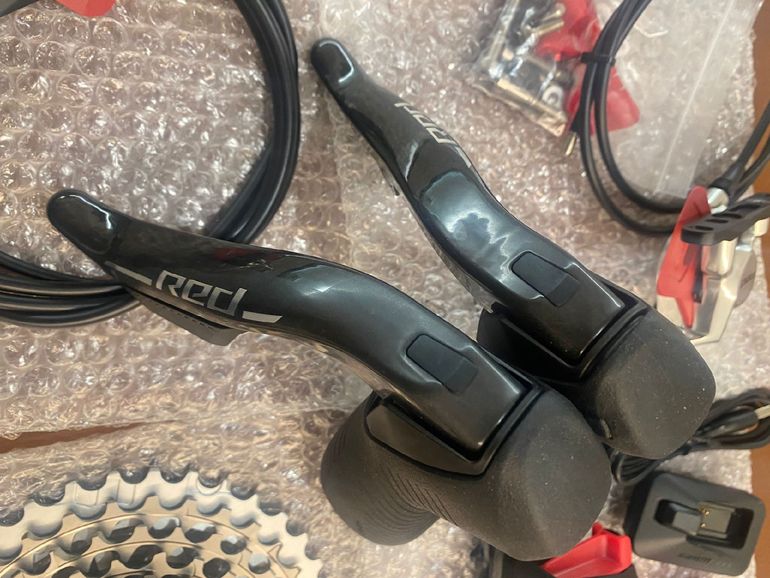 Used Sram red axs e1 2025 bike — image 3 of 9