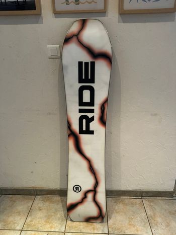 Used Ride Ride Psychocandy Snowboard 150cm 2025 bike — image 2 of 9