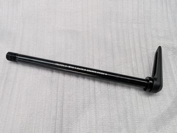 Trek, Rear Thru-Axle 12x184.5MM with tool