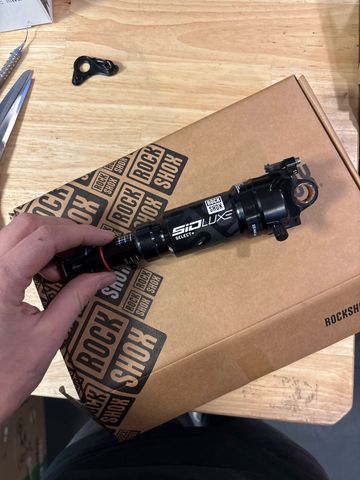 Rock Shox sid deluxe select+ 2024 Rear Suspension de segunda mano