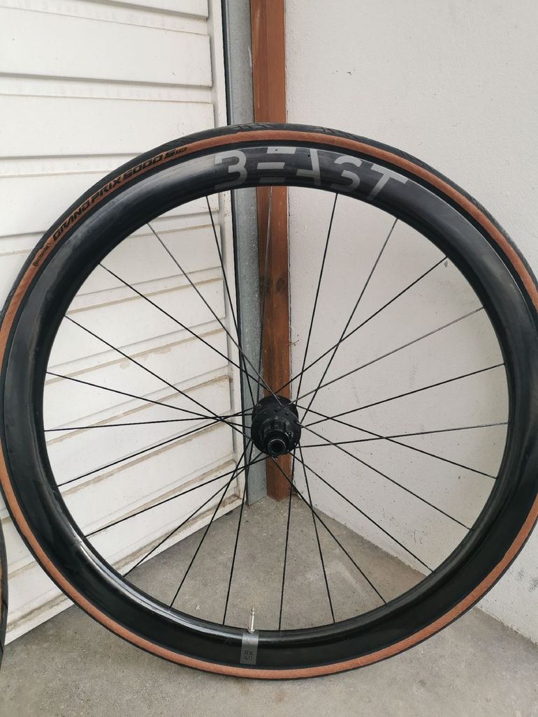 Used Beast Components Roues RX40 Beast avec moyeu dynamo son 28 2023 bike — image 3 of 8