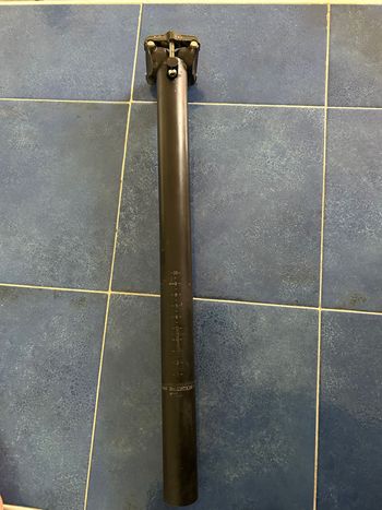 Used Switch Reggisella  in carbonio 0 offset 2024 bike — image 2 of 3