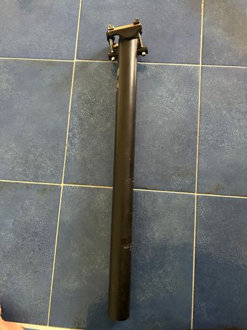 Used Switch Reggisella  in carbonio 0 offset 2024 bike — image 3 of 3