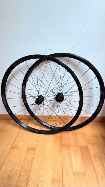 Brugt Bontrager Paradigm Comp 25 2025 Wheels