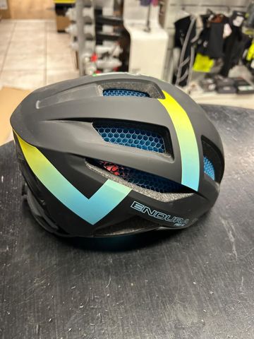 Gebrauchtes Endura Pro SL Helmet 2024 bike — Bild 4 von 4