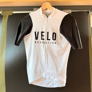 Velo Revolution, aero jersey