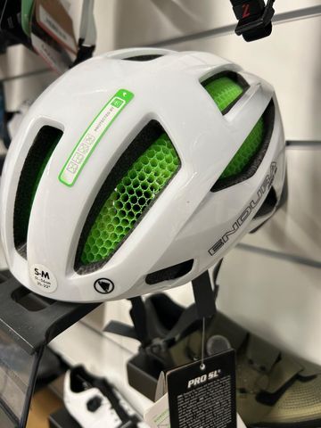 Gebrauchtes Endura Pro SL Helmet 2022 bike — Bild 2 von 3