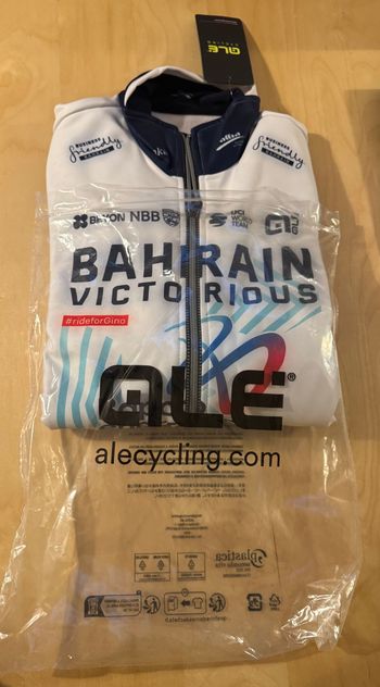 Used Ale cycling Giacca invernale Team ufficiale 2025 bike — image 3 of 3