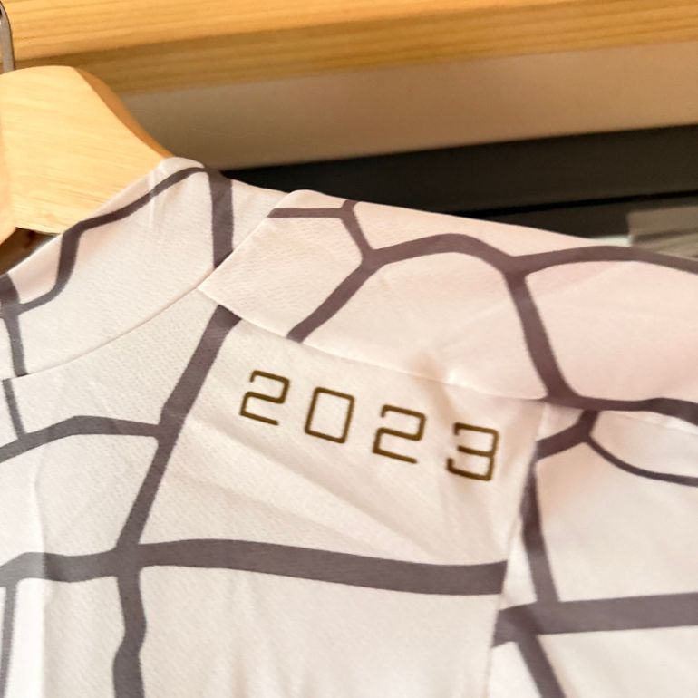 Used Velocio Apparel BADLANDS JERSEY 2023 bike — image 4 of 5