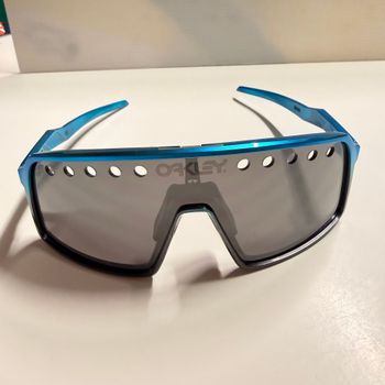 Used Oakley Sutro Custom 2024 bike — image 3 of 7