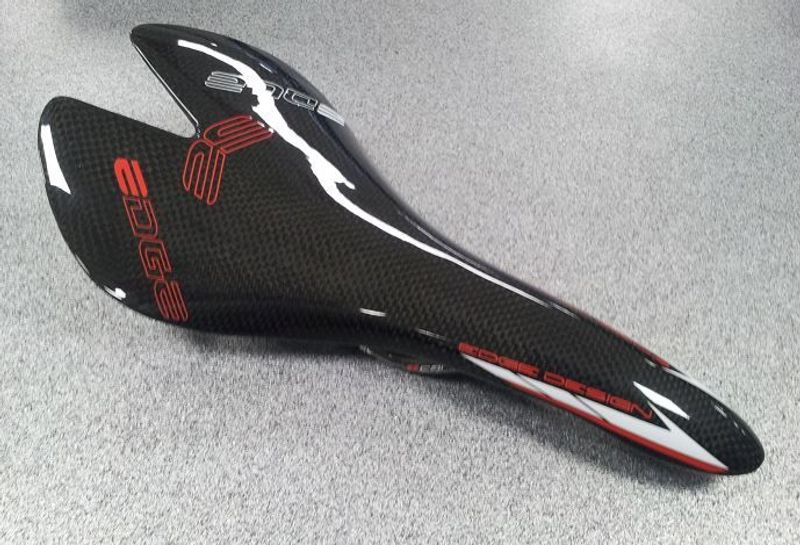 Używany EDGE DESIGN Edge SD04 Carbon Black Road Cycling Saddle Saddles & Seatposts