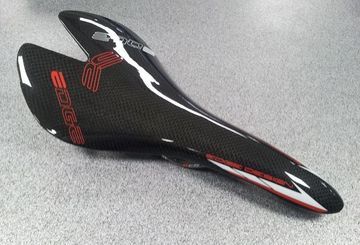 Używany EDGE DESIGN Edge SD04 Carbon Black Road Cycling Saddle bike — zdjęcie 2 z 2
