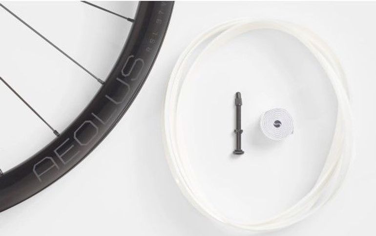 Brugt Bontrager Aeolus RSL 37V TLR Disc 2025 bike — billede 2 af 3