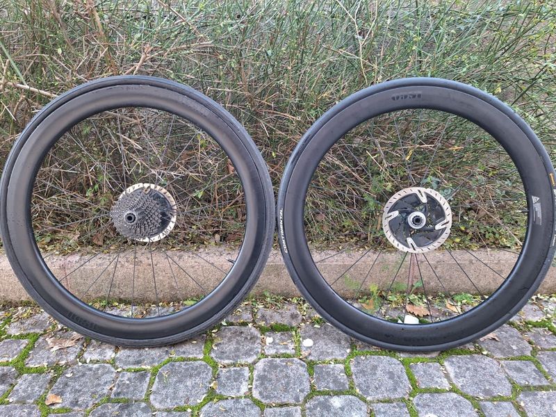 Dt Swiss Ruote in carbonio per tubolare 2020 Wheels d'occasion