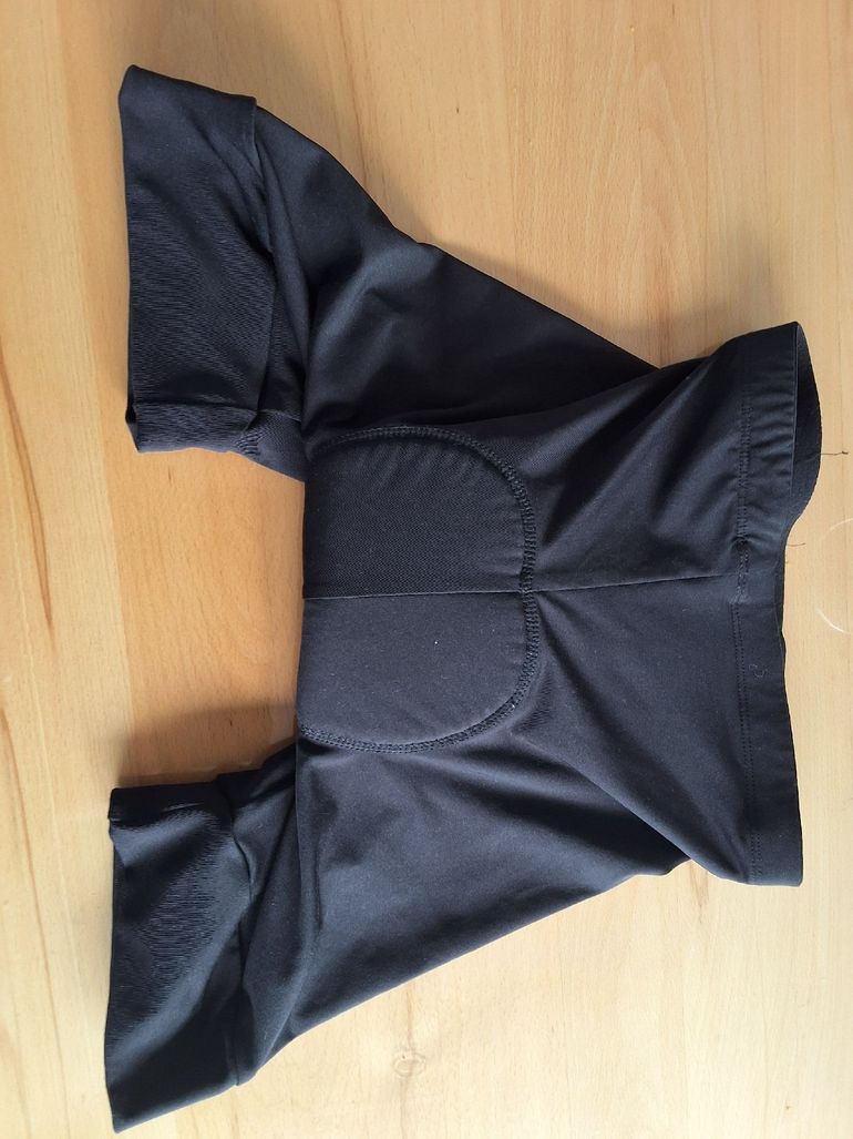 Used BTWIN Radlerhose mit Sitzpolster bike — image 2 of 2