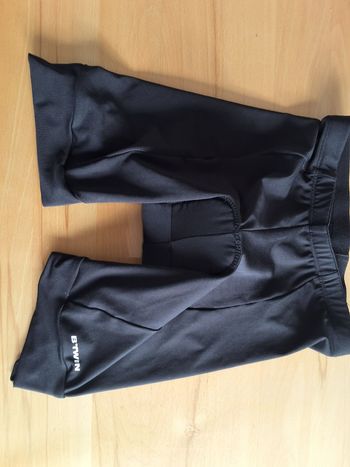 Used BTWIN Radlerhose mit Sitzpolster bike — image 1 of 2
