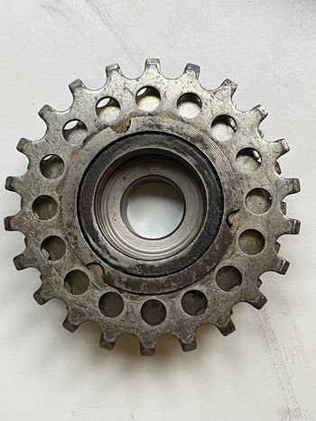 Used Shimano 5 speed freewheel 14-22 t bike — image 3 of 3