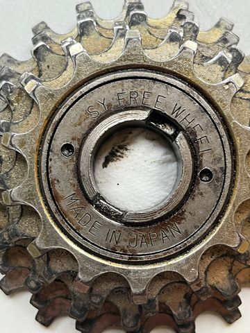 Tweedehands Shimano 5 speed freewheel 14-22 t bike — afbeelding 2 van 3