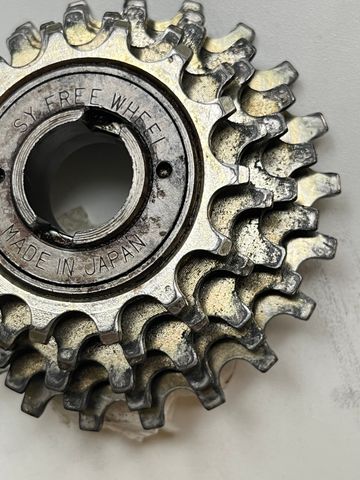 Tweedehands Shimano 5 speed freewheel 14-22 t bike — afbeelding 1 van 3