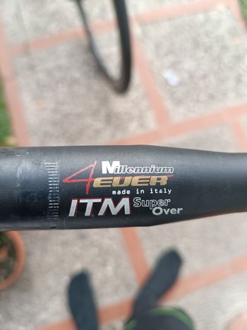 ITM, manubrio Road in ergal 7075 ultra lite