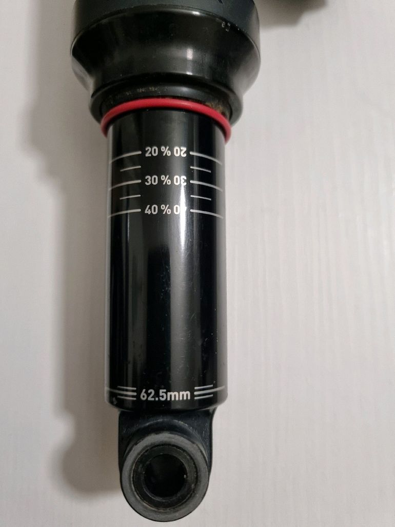 Used RockShox Super Deluxe Select+ 2022 bike — image 2 of 4