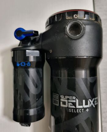 Used RockShox Super Deluxe Select+ 2022 bike — image 3 of 4