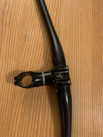 Tweedehands Race Face Next/Turbine Handlebar 2018 bike — afbeelding 3 van 6