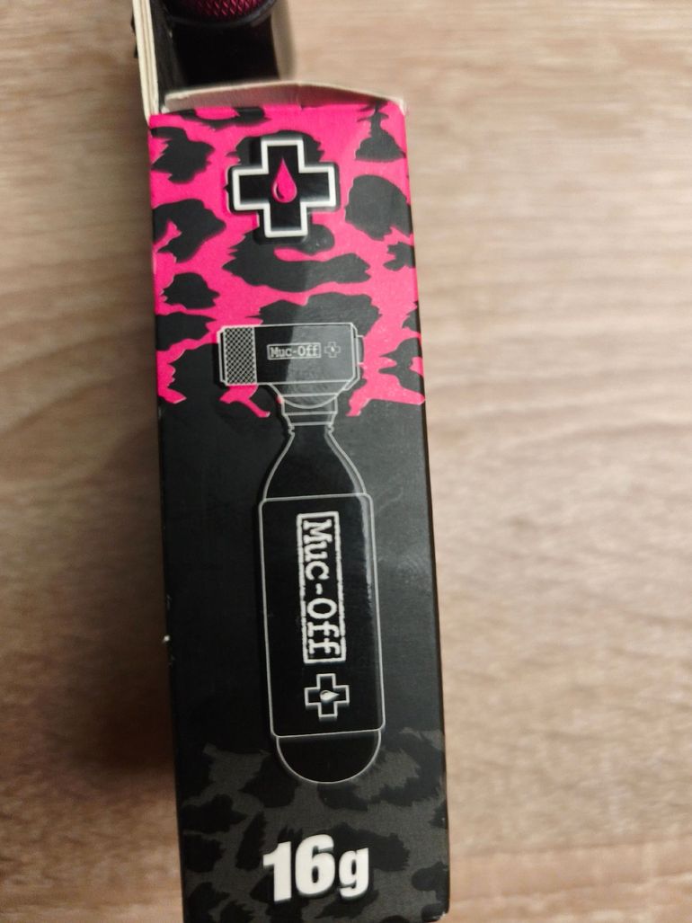 Used MUC-OFF CO2 inflator kit bike — image 3 of 3
