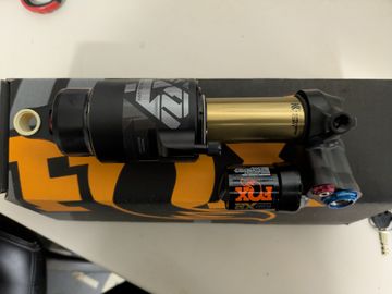 Used Fox Float X2 2025 205x65 2025 bike — image 4 of 5