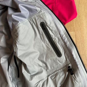 Nike ACG Gore-Tex Jacket Rush Pink/Hyper Royal M bike usato — immagine 13 di 14