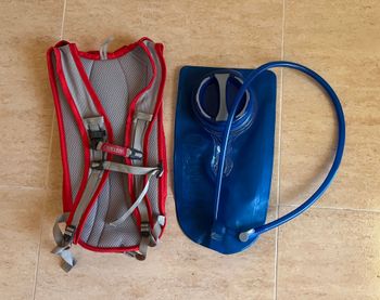 Used Camelbak MOCHILA HIDRATACION CLASSIC ROJO/PLATA 2, 5L 2023 bike — image 9 of 10