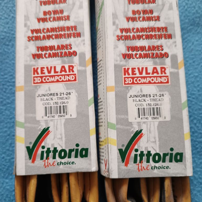 Used Vittoria Set Tubolari  Juniores 21-26" bike — image 2 of 4