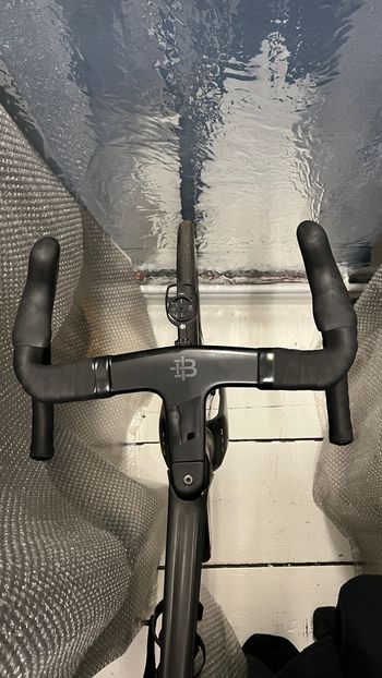 Black Inc Integrated Aero Barstem 36/100 2024 bike de segunda mano — imagen 2 de 3