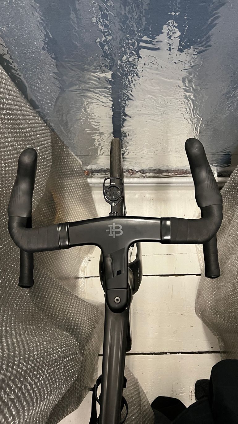 Black Inc Integrated Aero Barstem 36/100 2024 bike de segunda mano — imagen 2 de 3