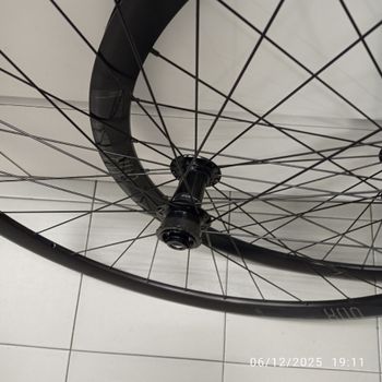 Used Fulcrum 800 2025 bike — image 3 of 5