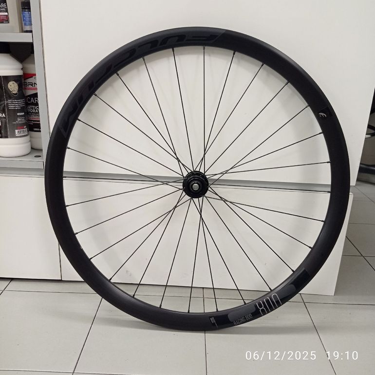 Used Fulcrum 800 2025 bike — image 5 of 5