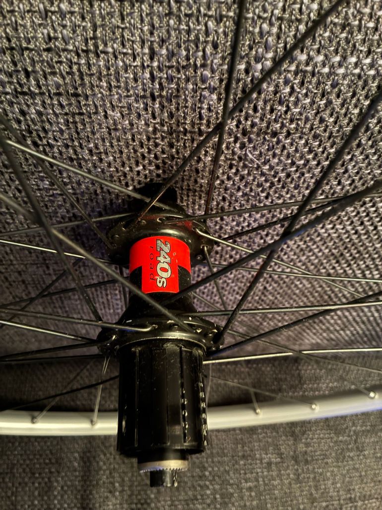 Tweedehands Mavic Reflex DT240S wielset, nieuwe velgen spaken en nippels 2015 bike — afbeelding 5 van 6