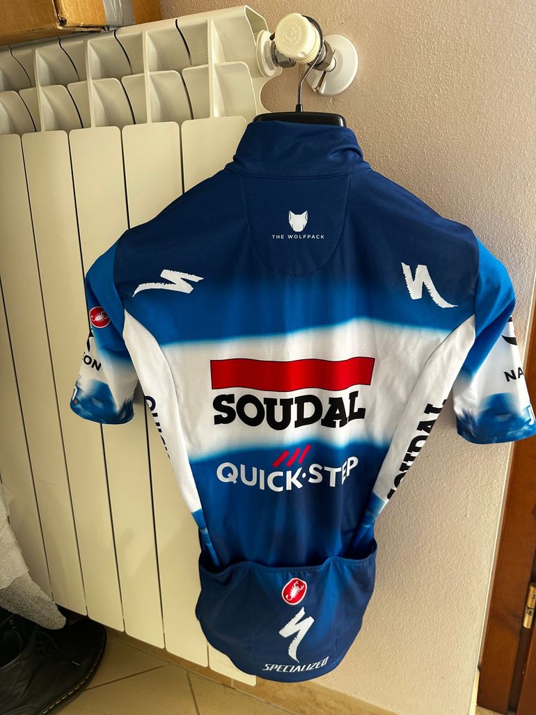 Used Castelli maglia  Soudal quick step S 2024 bike — image 2 of 3