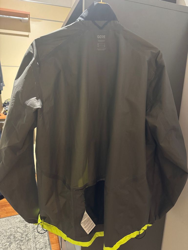 Used Gorewear Giacca Gore-Tex paclite 2025 bike — image 3 of 4