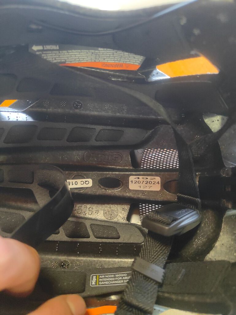 Used ABUS Abus gamechanger2 Mips 2024 bike — image 8 of 8