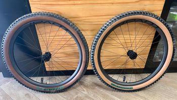 Specialized, Roval Traverse Carbon 27.5" Wheel