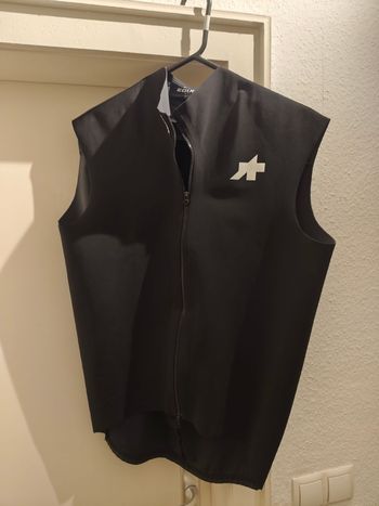 Assos, Equipe RS Spring Fall Gilet Targa