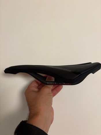 Used No brand sella carbon rails circa 120gr 2025 bike — image 3 of 3